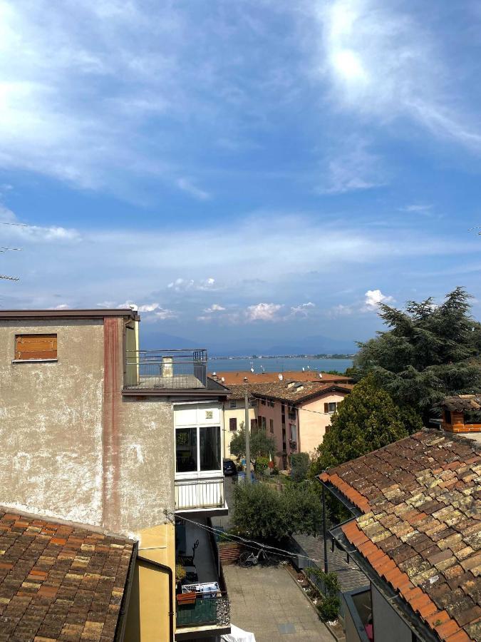 Antico Borgo Appartement Desenzano del Garda Buitenkant foto